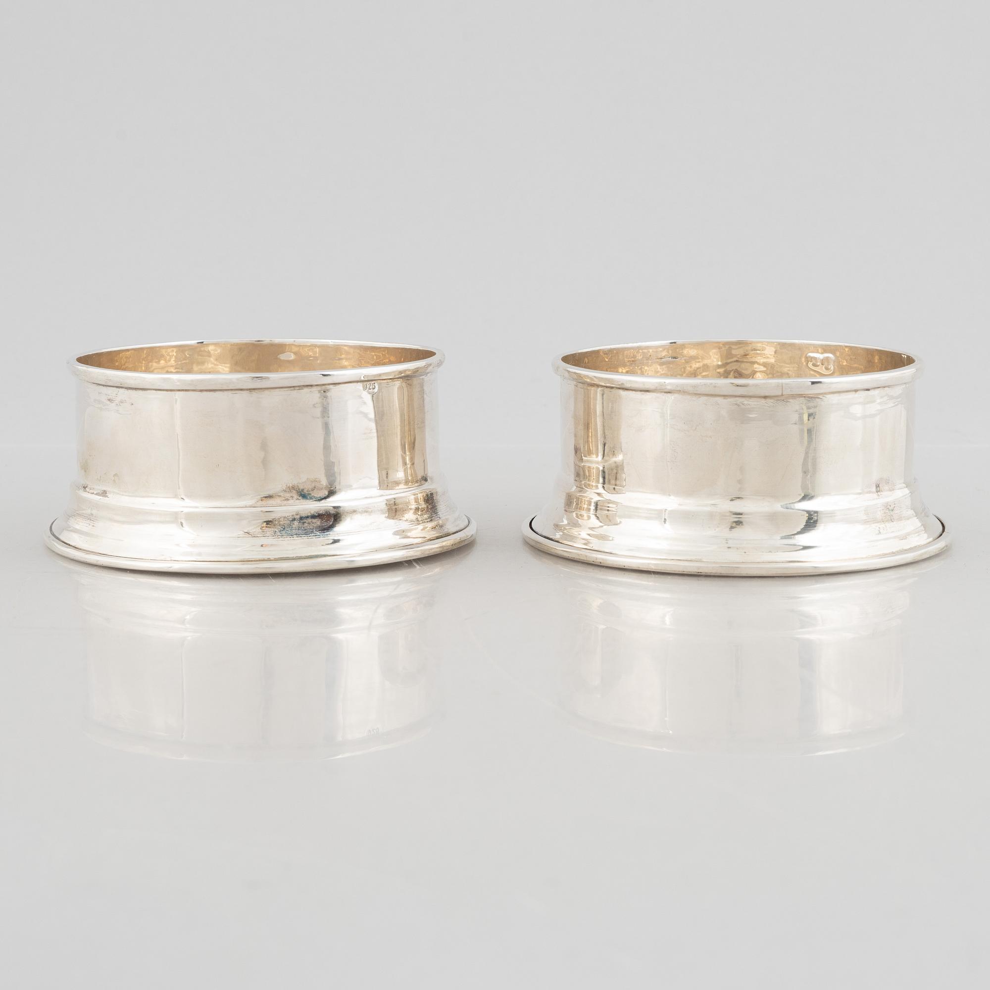 Coasters, ett par, sterlingsilver, 1900-tal.