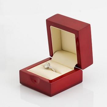 Ring, med  briljantslipad diamant 2,07 ct, medföljande IGI report.