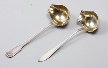 SÅSSLEVAR, 2 st, silver, bla Möllenborg, Stockholm 1800-talets senare del.
