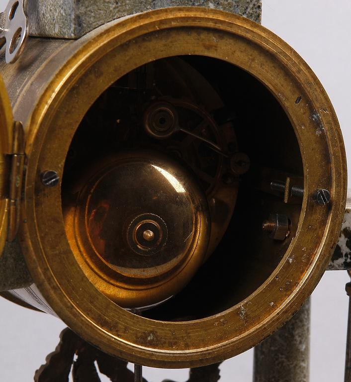 BORDSPENDYL, marmor, Louis XVI stil, 1900-tal.