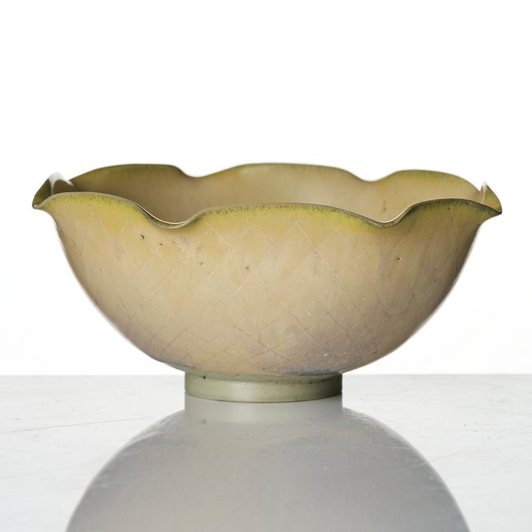 Wilhelm Kåge, two stoneware bowls, Gustavsberg Studio 1945.