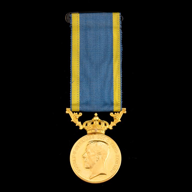 KUNGLIG MEDALJ,  23k guld, "För Nit och Redlighet i Rikes Tjänst", "5:e storleken", före 1947.