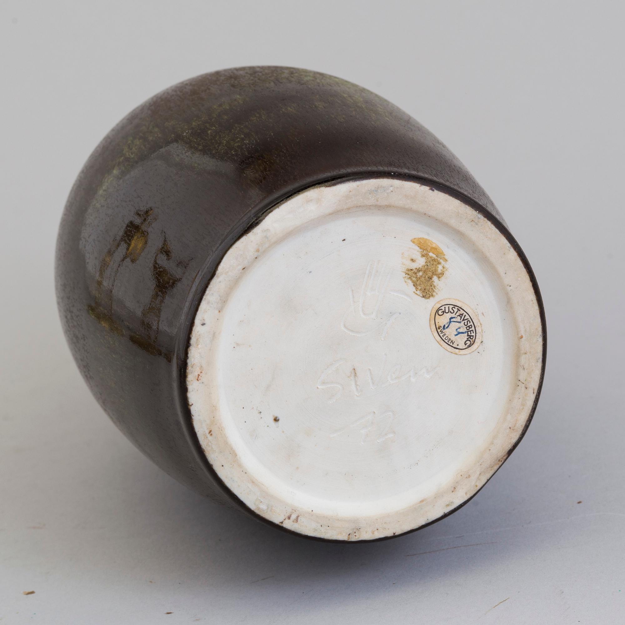 SVEN WEJSFELT, a stoneware vse from Gustavsberg Studio, 1972.