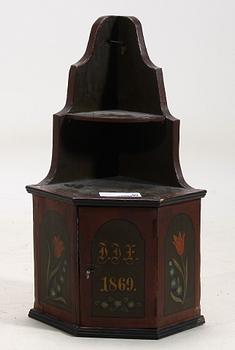 HÖRNHYLLA, allmoge, dat 1869.