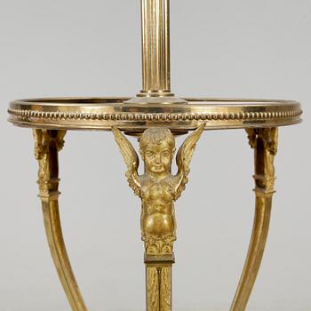 GOLVFOTOGENLAMPA, mässing, empirestil 1900-talets början.
