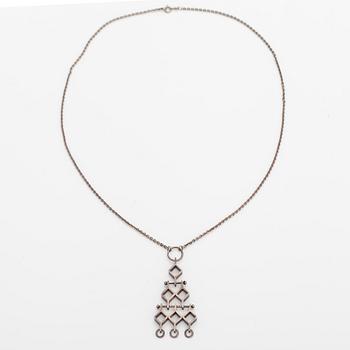 Jorma Laine, Halsband "Ruutu", silver. Kultateollisuus, Åbo 1967.