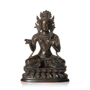 1094. A bronze figure of a crowned goddess, Qing dynasty, 18th Century.