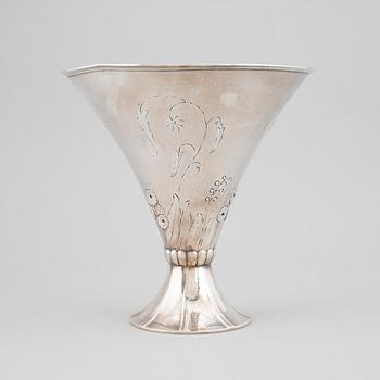 A silver vase, maker' mark K. Andersson, Stockholm, 1931.