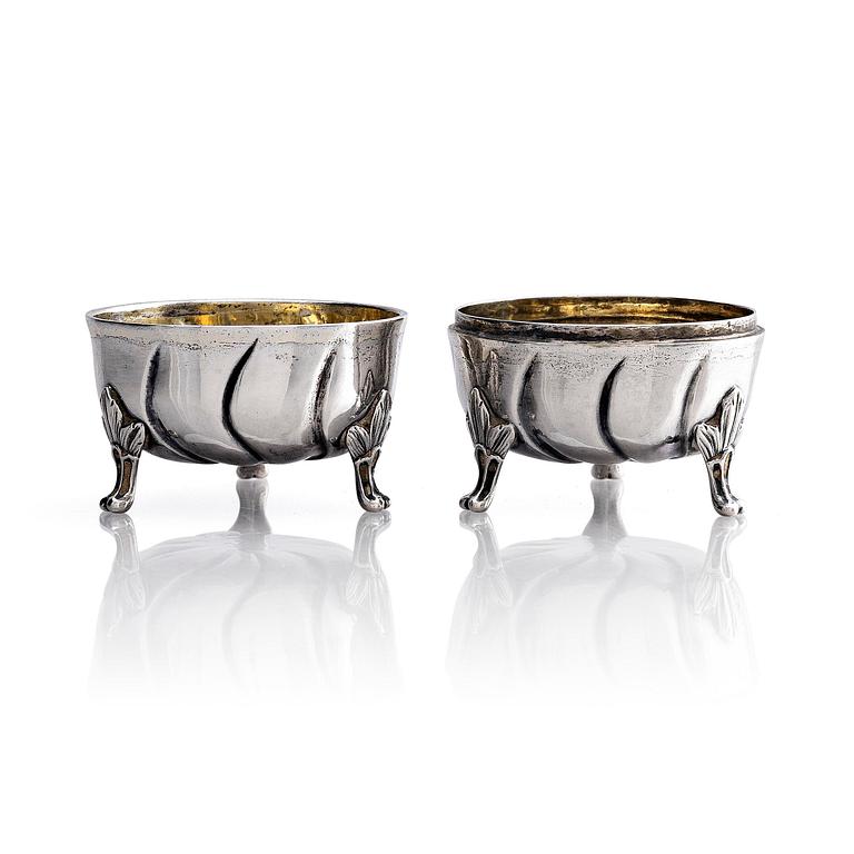 A pair of Swedish 18th century parcel-gilt silver travel salt-cellars, marks of Magnus Stråtin, Uddevalla 1774.