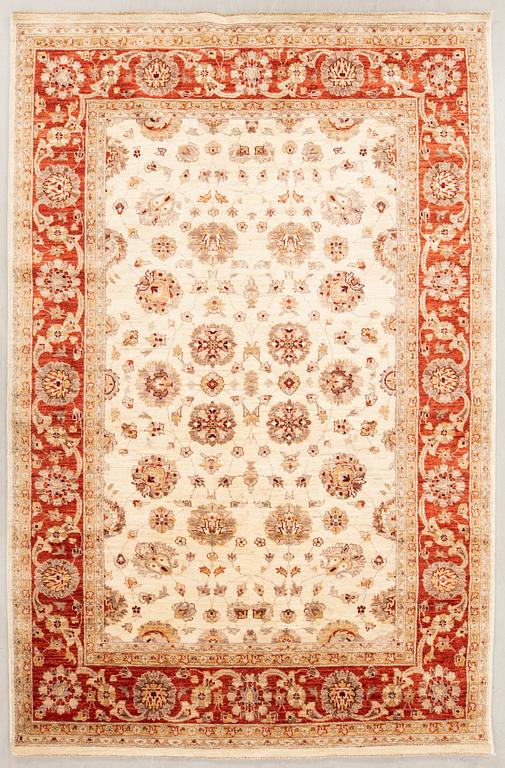 Oriental rug, approximately 312x200 cm.