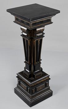 PIEDESTAL, omkring 1900.