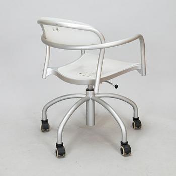 Giorgio Topan & Gianantonio Perin, a 21st century ''Pamplona' deskchair for Arper.