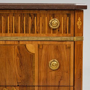 A Gustavian marquetry commode by G. Foltiern (master in Stockohlm 1771-1804).