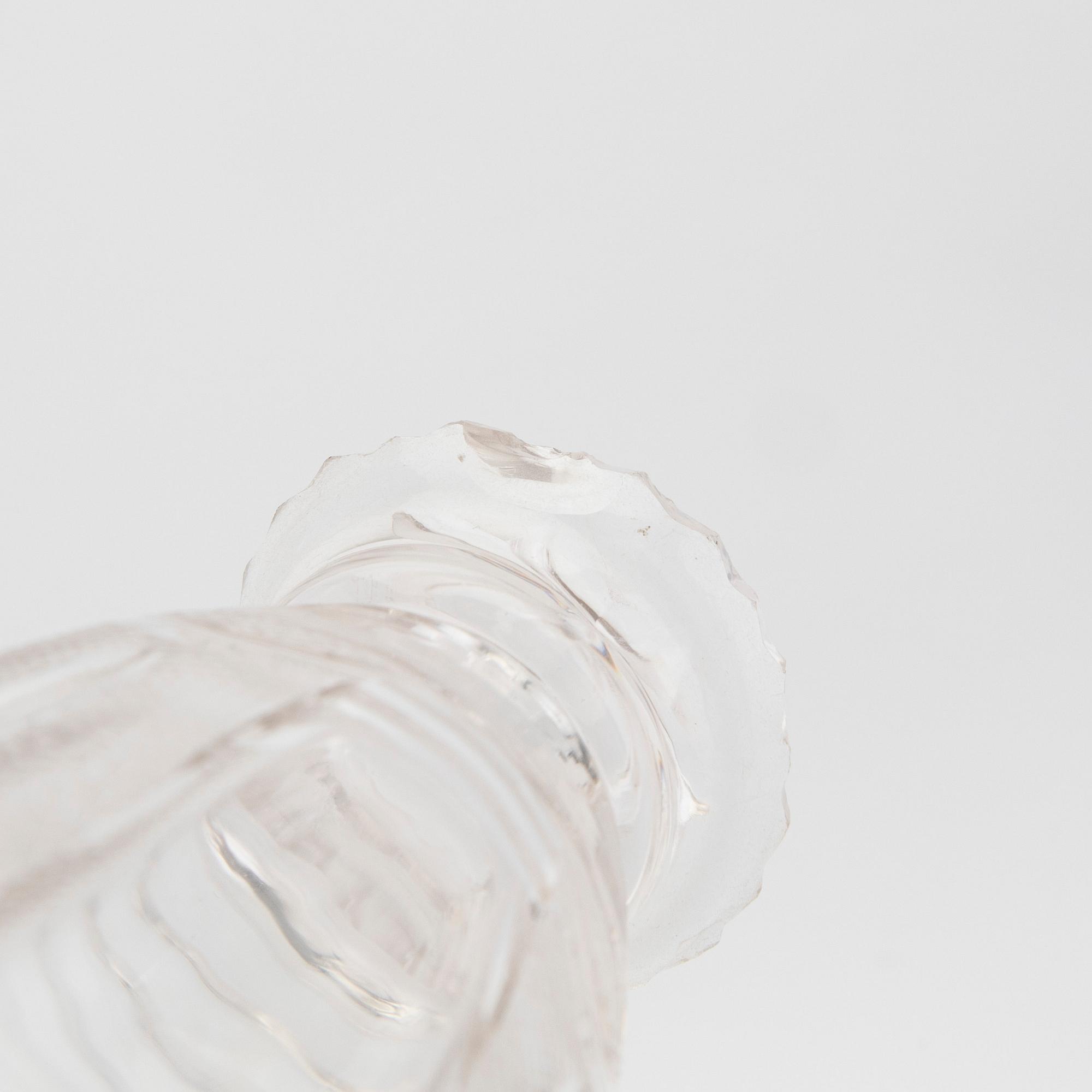 Gustaf Möllenborg, Bordssurtout, silver, för 2 karaffer samt 2 ströare, Stockholm, 1831.