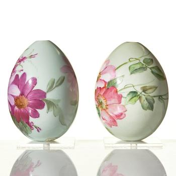 Two Russian porcelain Easter Eggs, circa 1890-1900, presumably Imperial Porcelain Manufactory, St Petersburg.