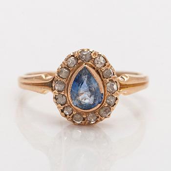 Ring, pear-shaped sapphire, rose-cut diamonds, 14K (56) gold.