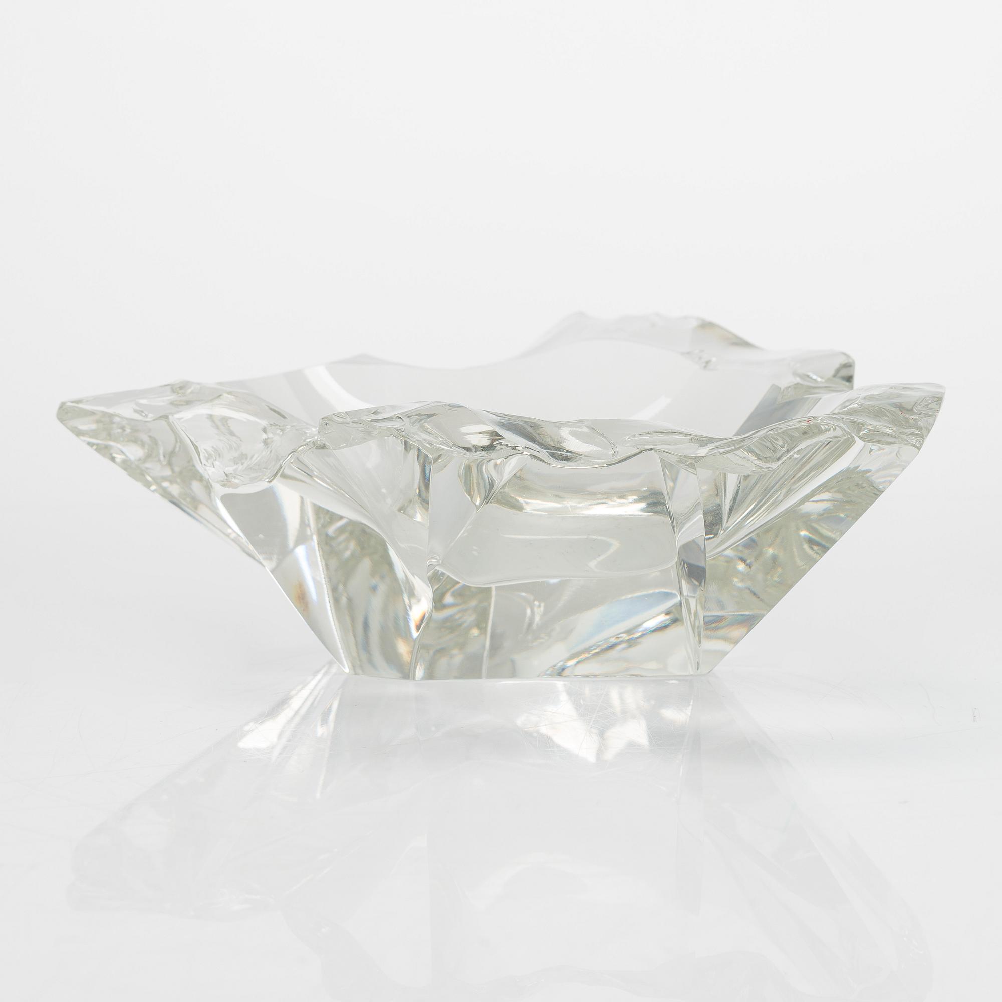 Tapio Wirkkala, a 'Chunk of ice' bowl, signed Tapio irkkala -56.