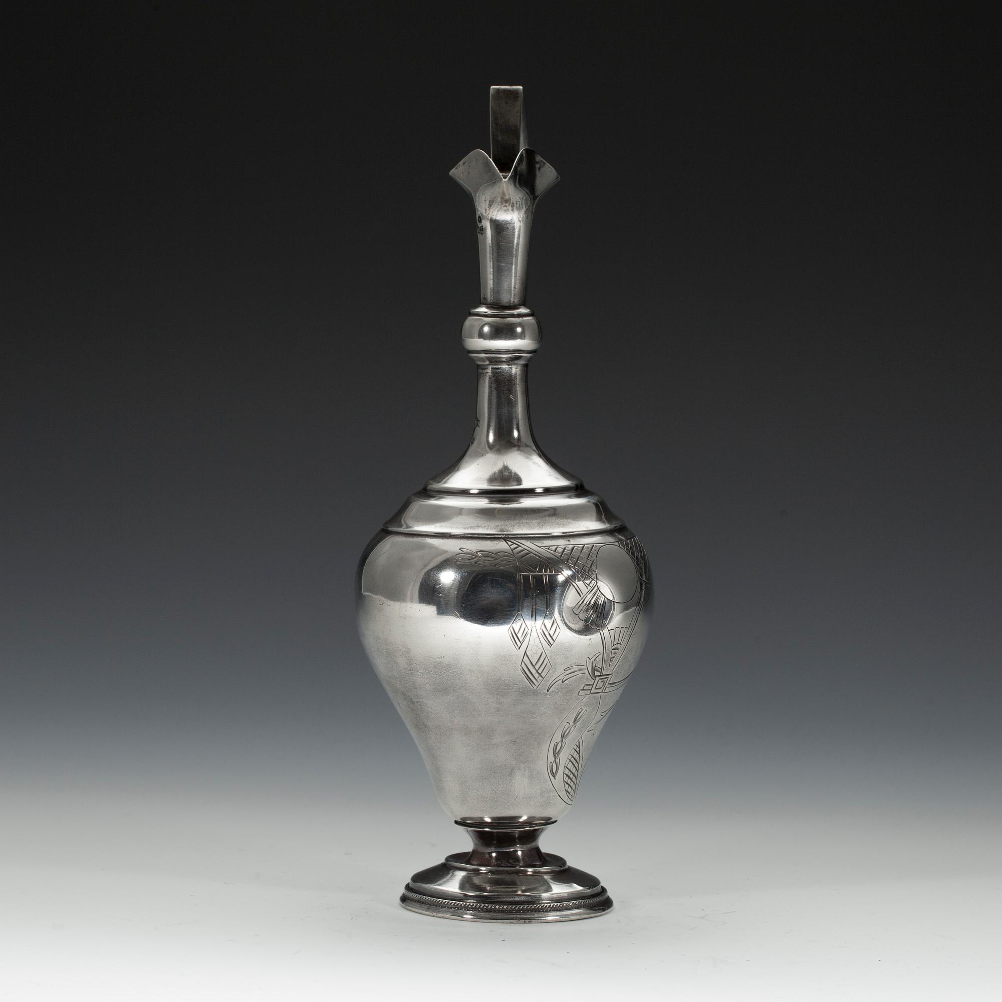 KANNA, silver, mästarstämplar НСС (kyrilliska), Moskva 1908-1917. Vikt 199 g.