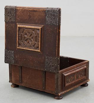 RESESCHATULL, barockstil, främst 1800/1900-tal.