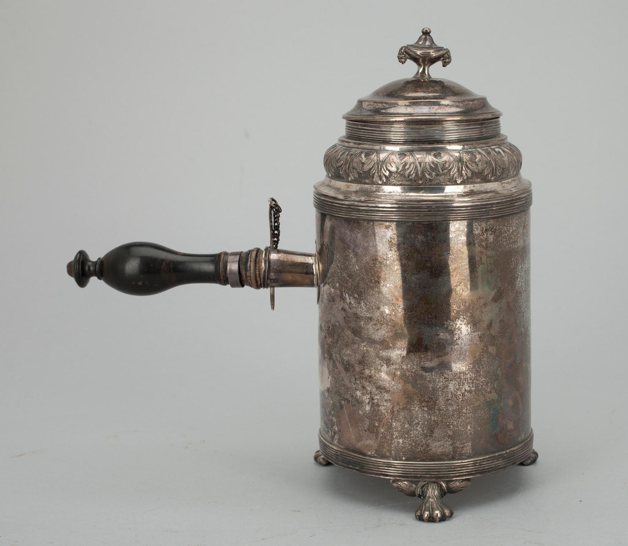 KANNA, silver, Olof Hellbom, Stockholm 1806. Tot. vikt ca 673,7 gr.