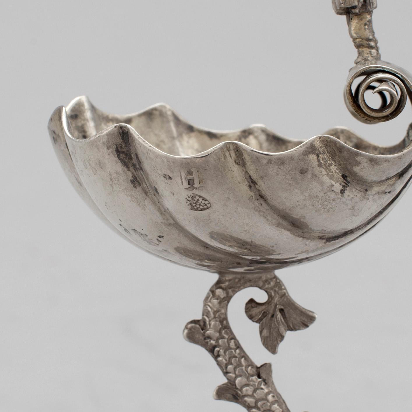 SALTKAR PÅ FOT, silver, barockstil, Tyskland, fantasistämplar, sent 1800-tal. Vikt ca 55 gram.