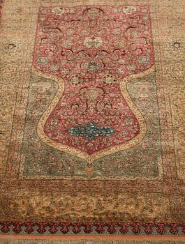 A rug, an antique Kum Kapi with metal brocade, Istanbul around 1910, "Sultan's Head Prayer" design.