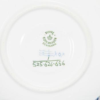 Royal Copenhagen, astiasto, 43 osaa, "Musselmalet".