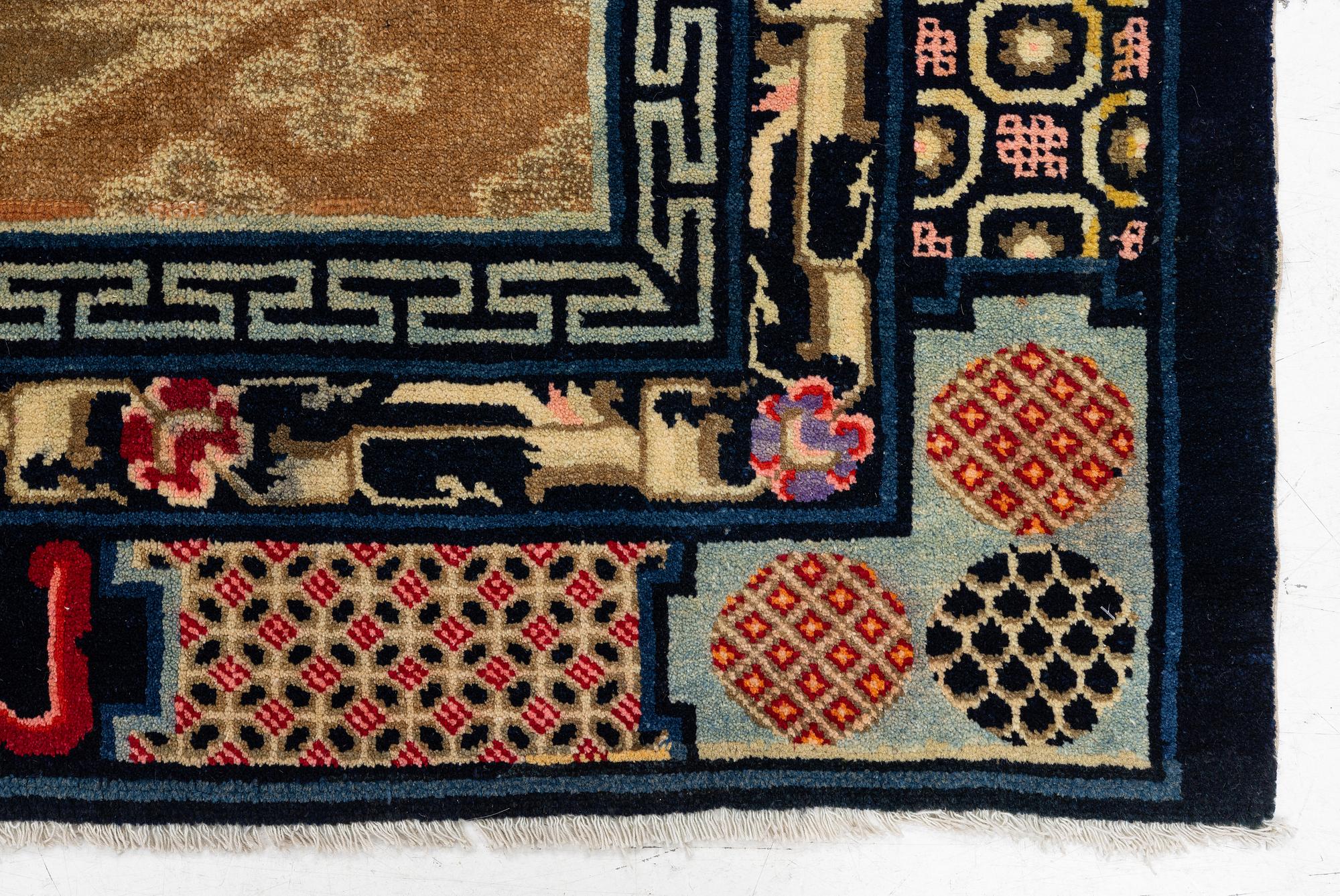 Carpet, China, approx. 124 x 205 cm.