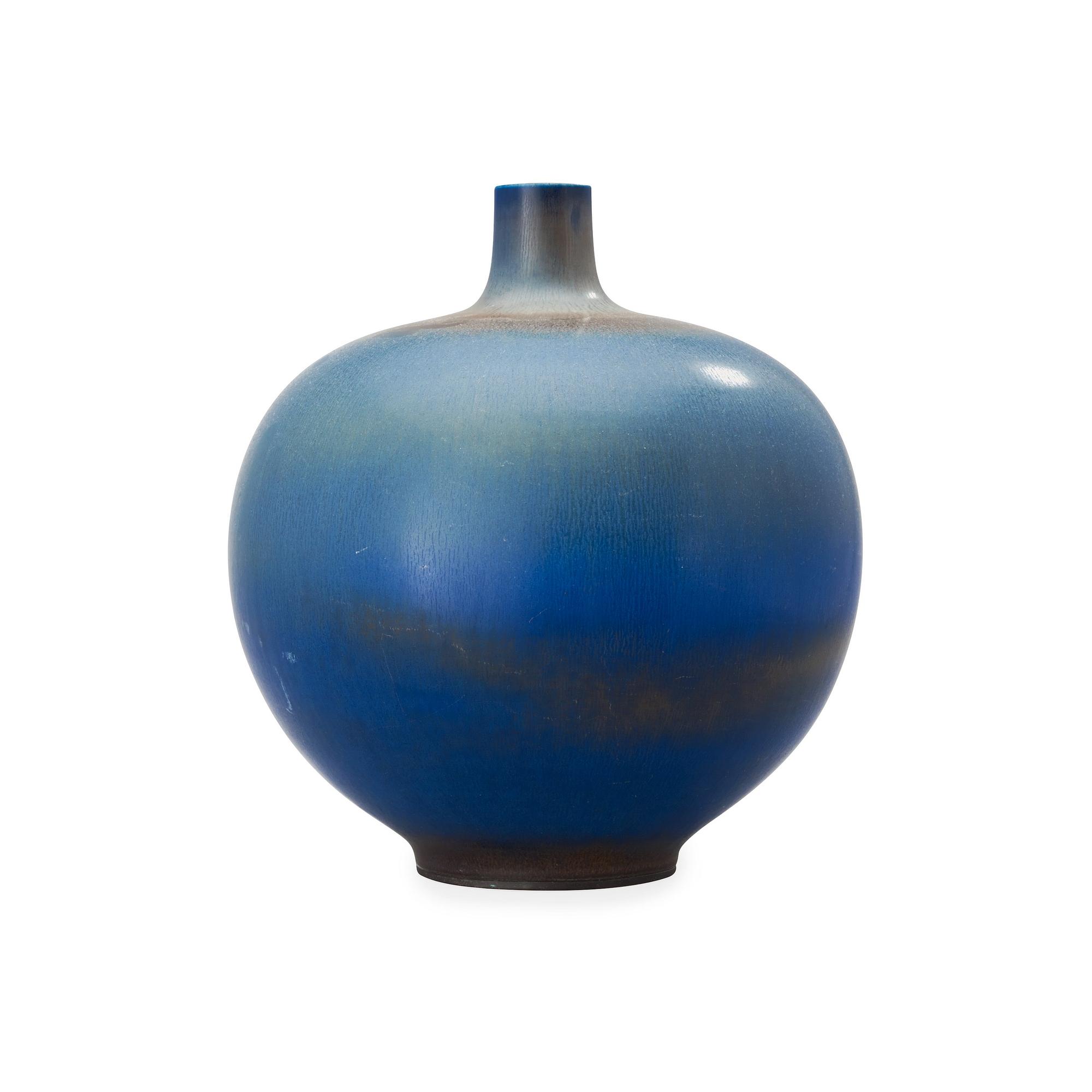 A Berndt Friberg stoneware vase, Gustavsberg Studio 1957.