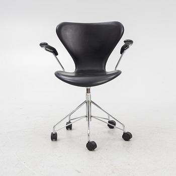 Arne Jacobsen, kontorsstol, "Sjuan", för Fritz Hansen Danmark.