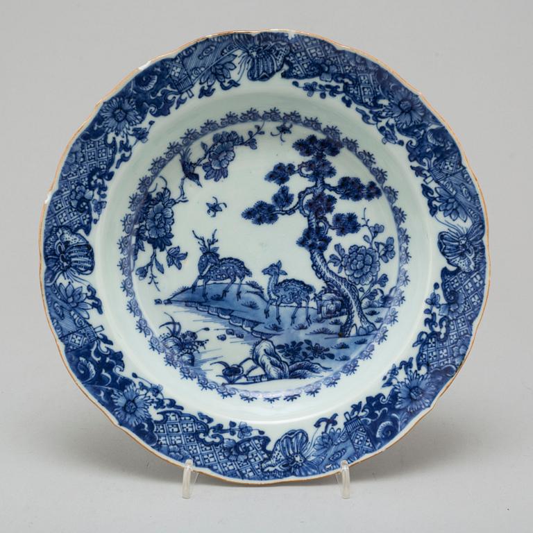 A blue and white soup plate, Qing dynasty, Qianlong (1736-95).