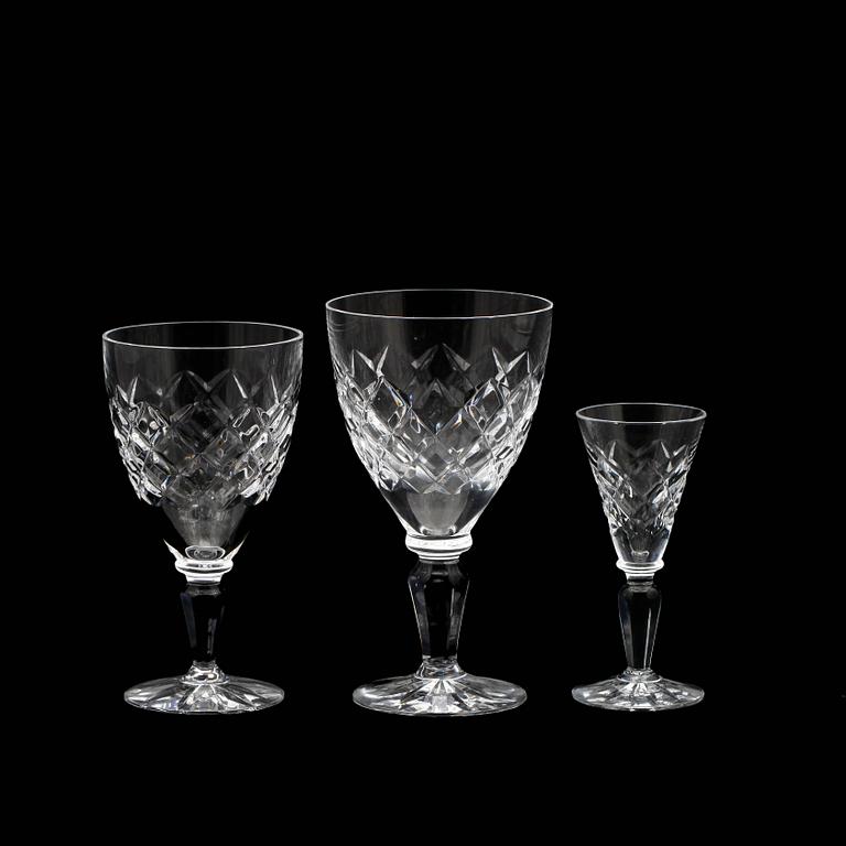 GLASSERVIS, 22 delar, troligen  variant av "Karolina", Gunnar Cyrén, Orrefors.
