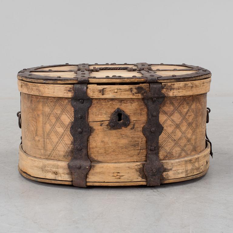 A 17th/18th century large box.