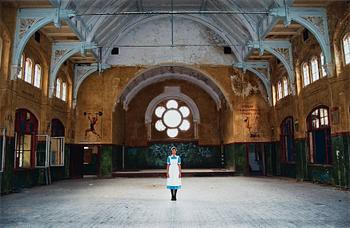 1063. Dana Sederowsky, "Gym, Beelitz Heilstätten", 2013.