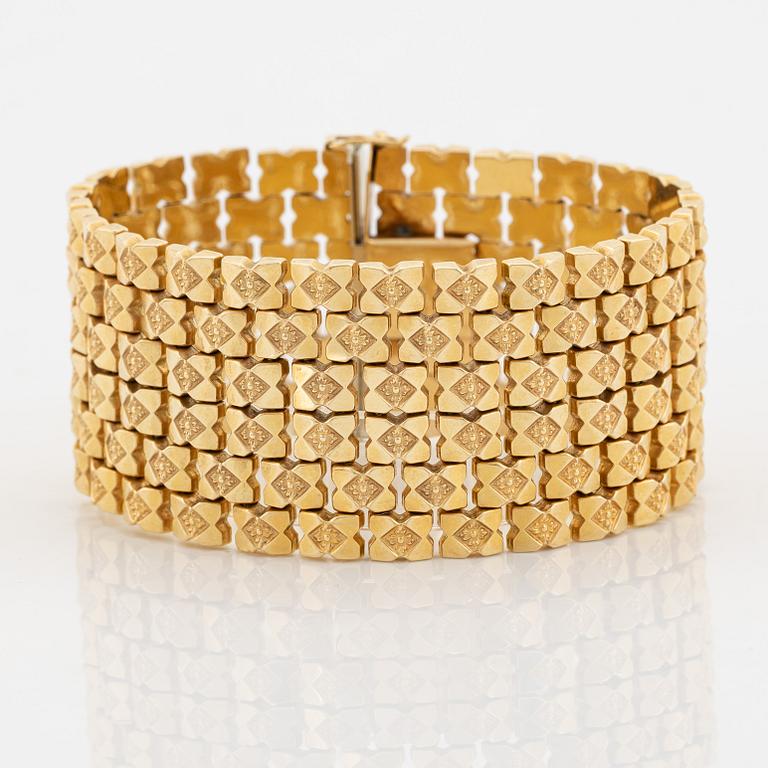 18K gold bracelet, Italy.