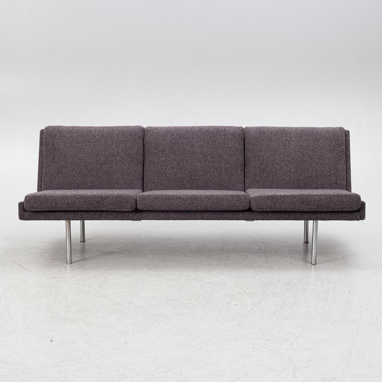 Hans J. Wegner, sofa, “Airport”, AP-35/3. A.P. Stolen, Denmark, 1960s.