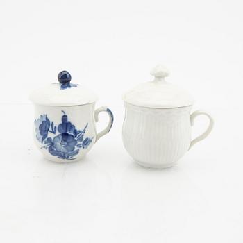 A 41 pcs Blå Blomst porcelain service Royal Copenhagen.