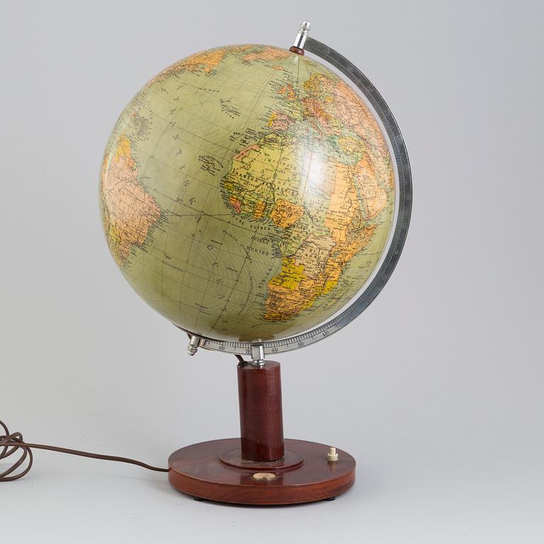 A mid 20th century lamp globe.