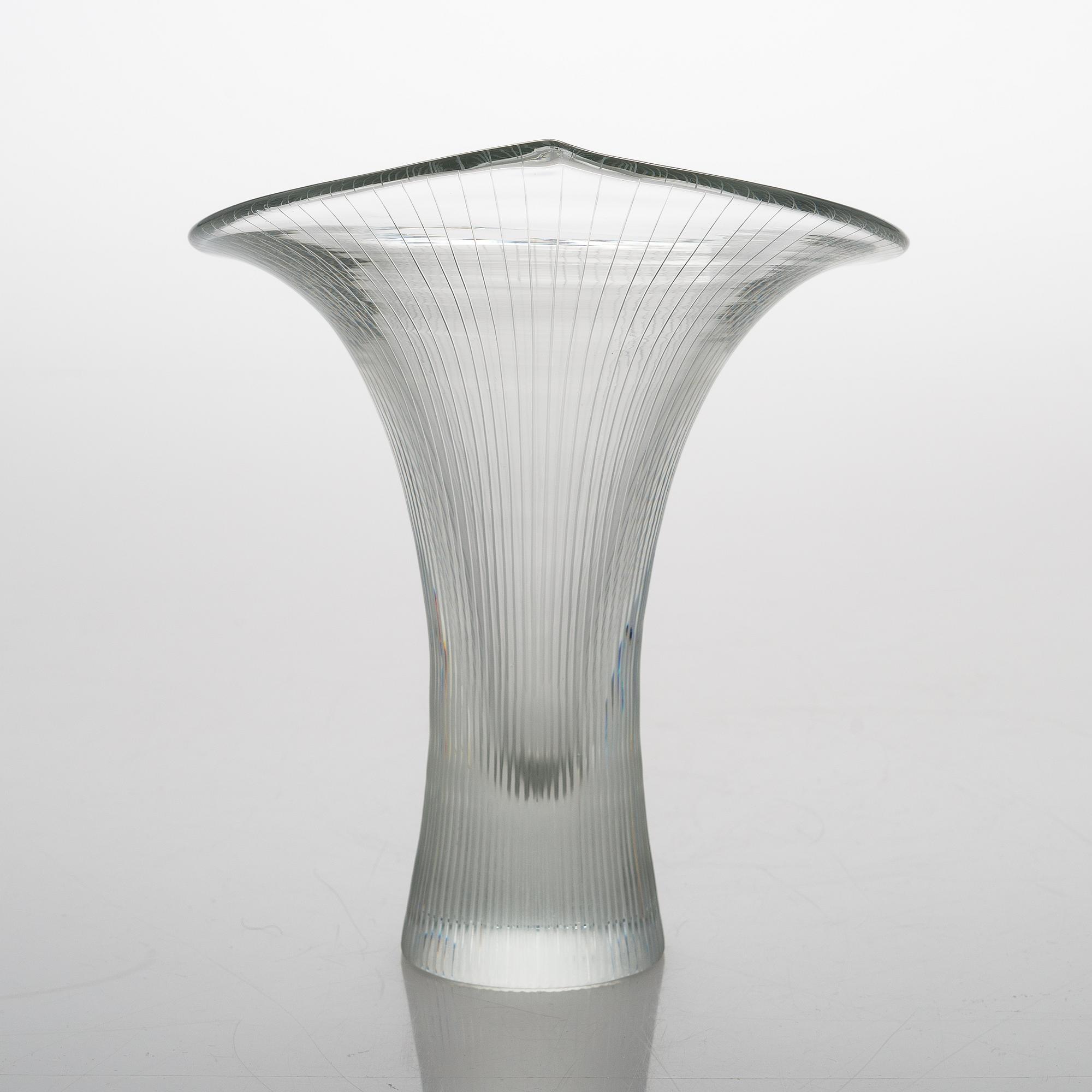Tapio Wirkkala, A 'Kantarelli' glass vase, signed Tapio Wirkkala Iittala -55.