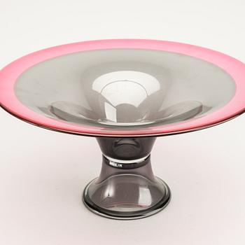 Wilke Adolfsson, bowl on foot signed and dated 89.