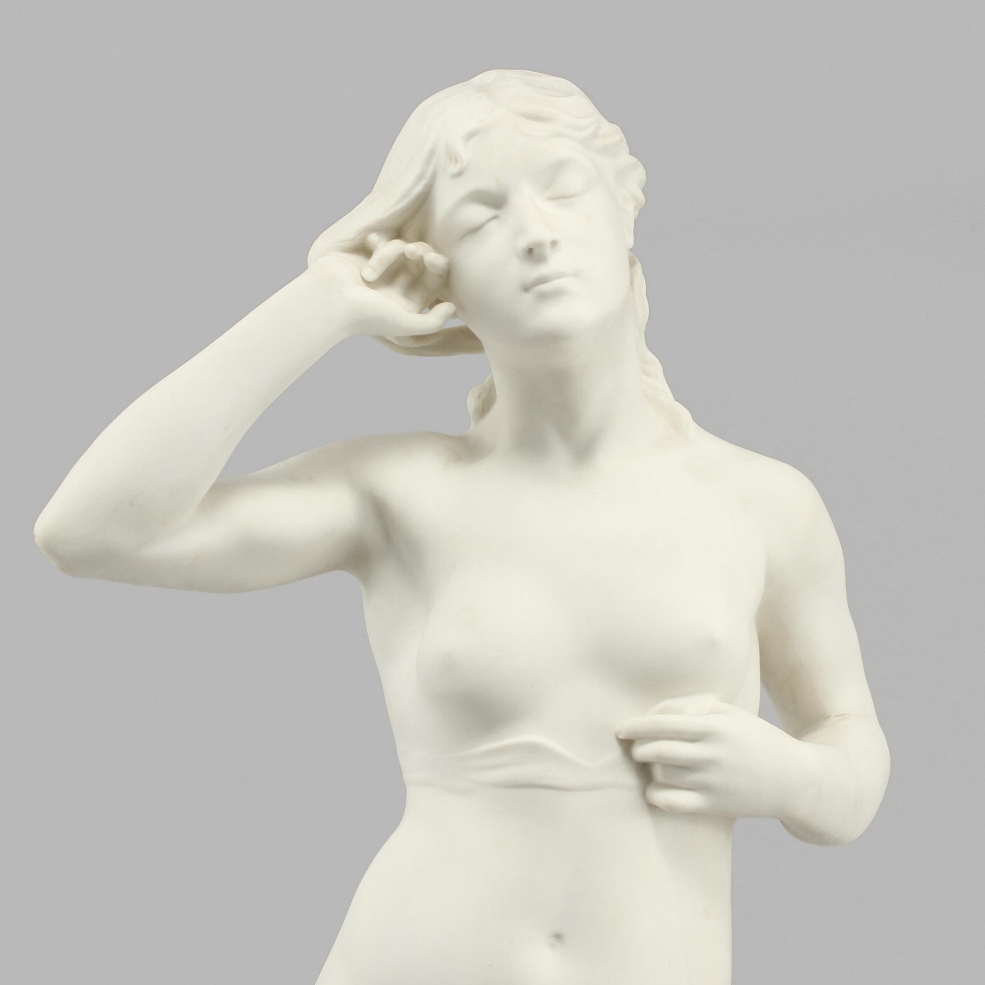 SKULPTUR, Parian, "Snöklockan", efter Per Hasselberg, Gustavsberg, daterad 1914.