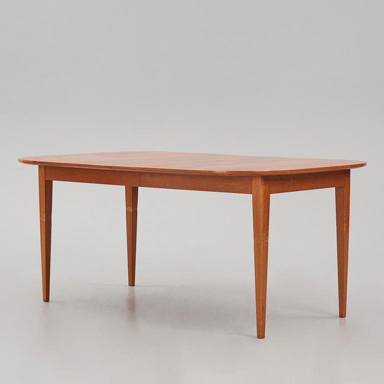 Josef Frank, a dining table model "947", Firma Svenskt Tenn, Sweden mid-20th century.