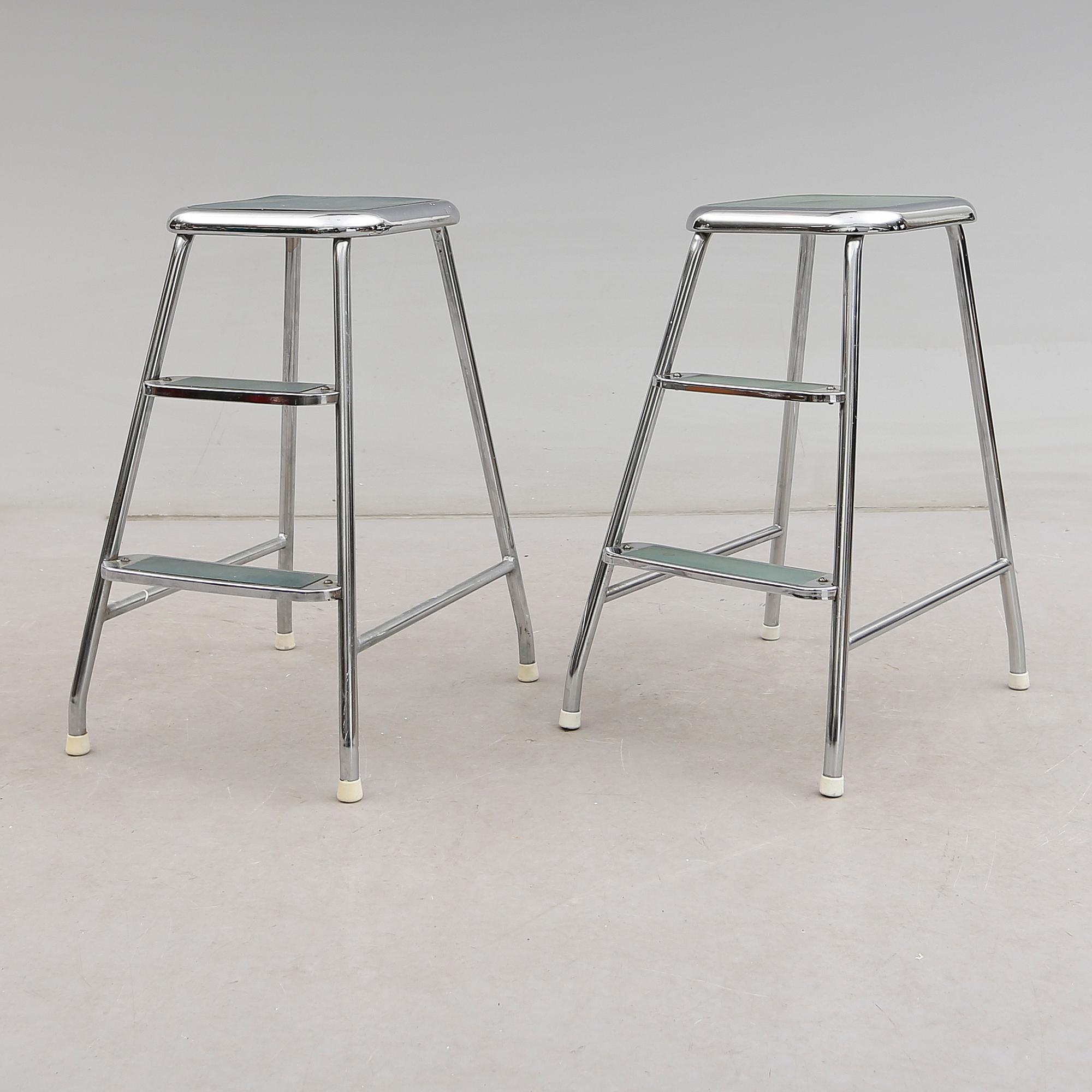 KÖKSPALLAR, 2 st, en märkt Verkstads AB Lindqvist, Motala, 1900-talets mitt.