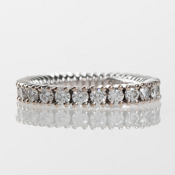 RING, Ole Lynggard, "Celebration", 18K vitguld med briljantslipade diamanter ca 1.84 ct.