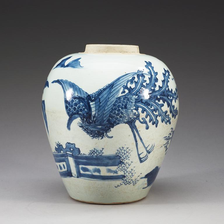 A blue and white Transitional jar, 17th Century.