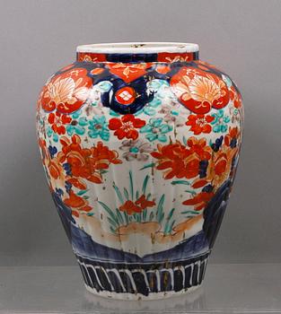 VAS, porslin. Japan, Imari.