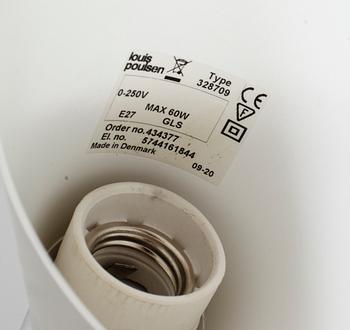 GOLVLAMPA, "AJ", Arne Jacobsen, Louis Poulsen, 1900-talets andra hälft.