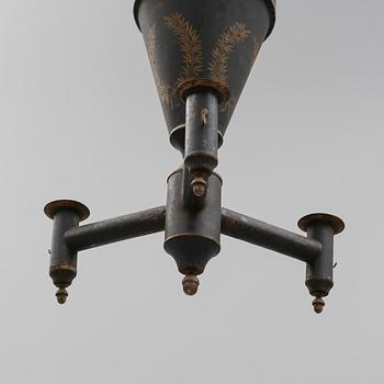 TAKLAMPA, plåt, empire, 1800-talets början. Höjd ca 42 cm.