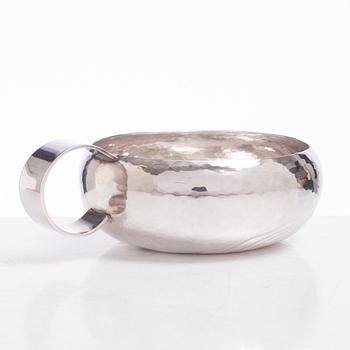 Olle Ohlsson, Tasse a vin, silver, Olle Ohlsson Silversmide, Stockholm 1992.