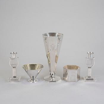 PARTI SILVER, 4 delar, bland annat CG Hallberg, 1900-tal.  Vikt ca 1160 g.